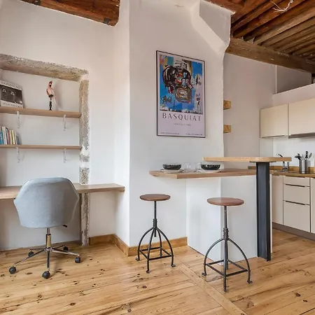 Janis - Studio Vue Sur Les Toits De - 2beapart Appartement